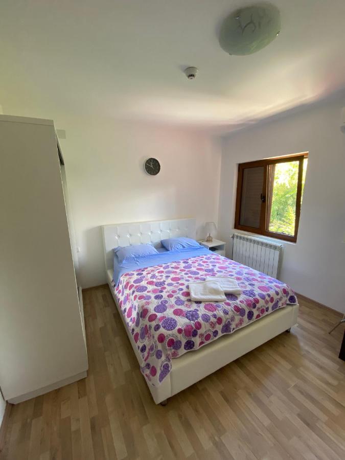 Apartments Family Tivat Exteriér fotografie