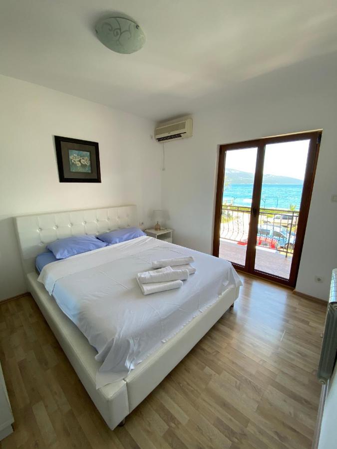 Apartments Family Tivat Exteriér fotografie
